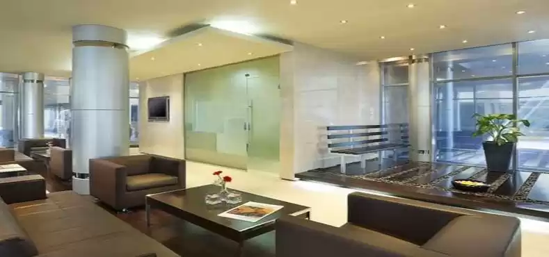 Résidentiel Propriété prête 3 chambres F / F Appartement  a louer au Al-Sadd , Doha #11870 - 1  image 